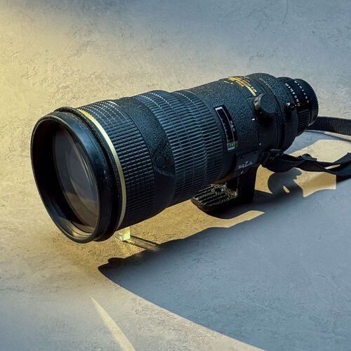 Teleobjetivo Nikon AF-S Nikkor 300 mm 1:2.8 Parasol HK-22